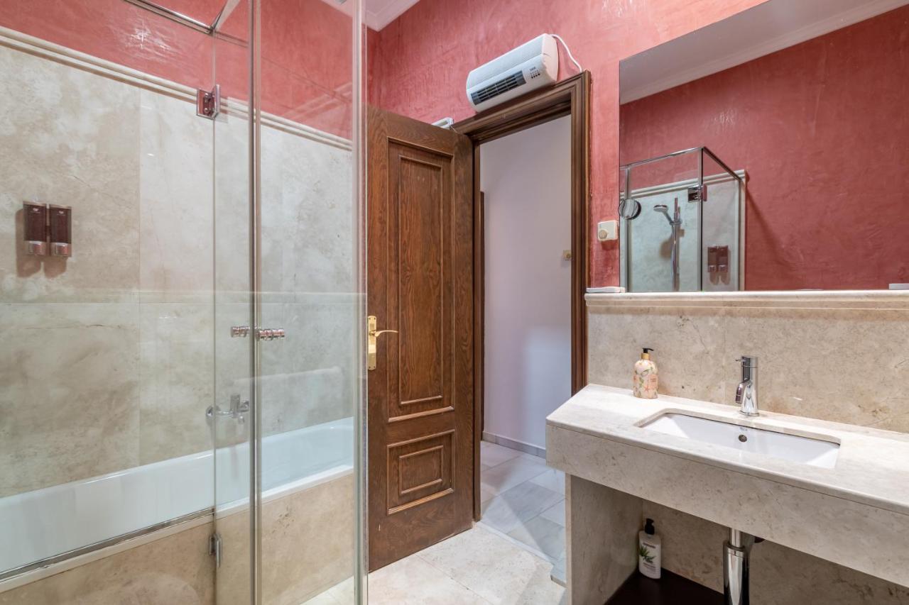 Bns Dauro Suites Гранада Екстер'єр фото